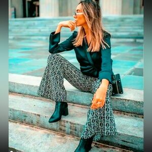 ZARA FLOWING FLARED CHAIN PRINT PANTS BLACK